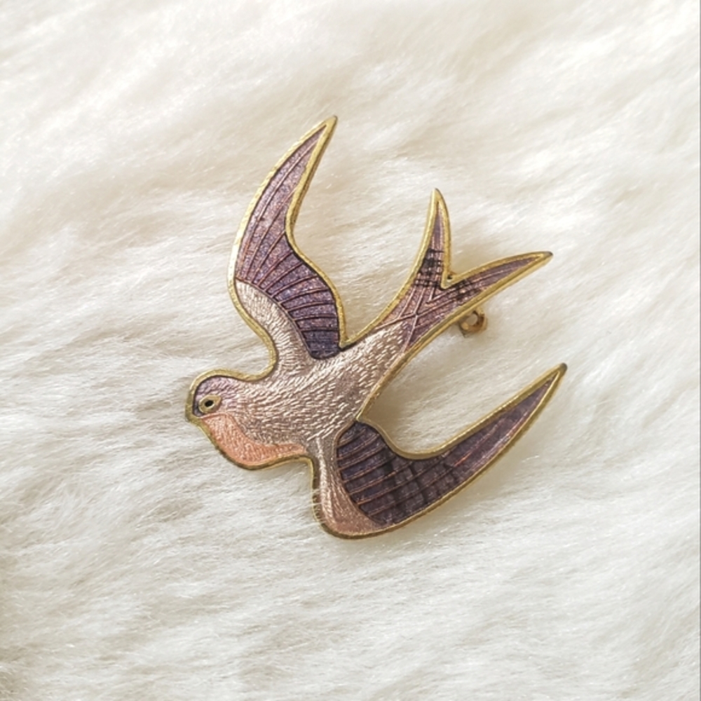 VINTAGE Flying Bird Swallow Cloisonne Enameled Pin Brooch purple